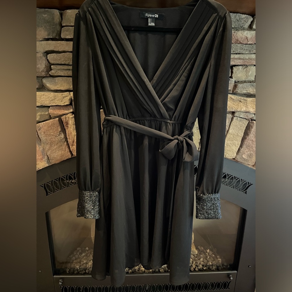 Large Forever 21 Dress